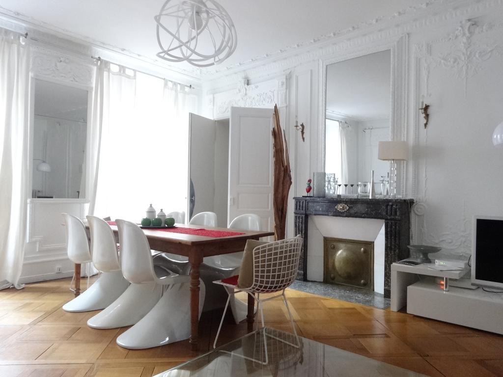 Les Serruriers - Appartement Spacieux Avec Terrasse & Parking Estrasburgo Exterior foto