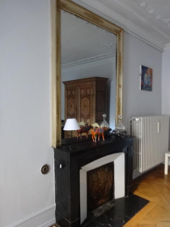 Les Serruriers - Appartement Spacieux Avec Terrasse & Parking Estrasburgo Exterior foto